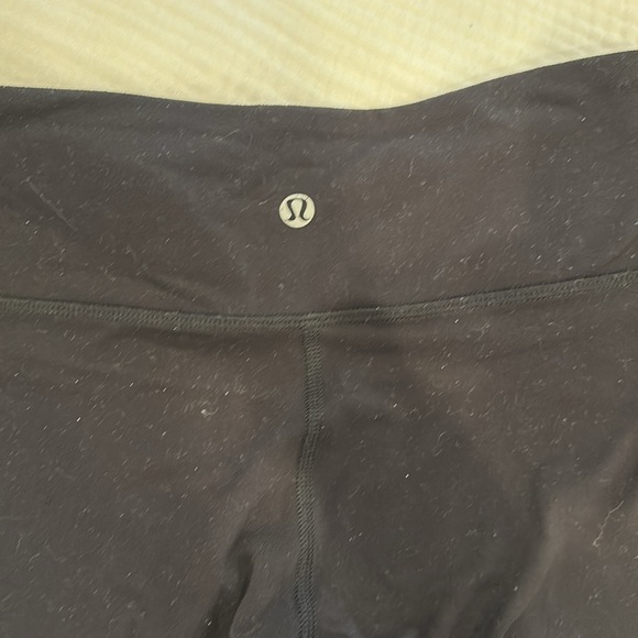 Lululemon Cropped Leggings Size 6 - Picture 3 of 4